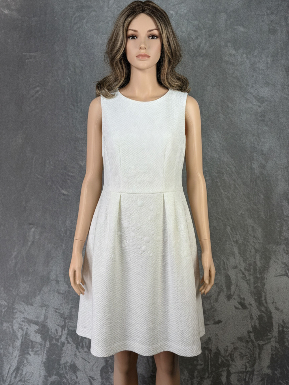 Roz & Ali White Textured Sleeveless A-Line Dress Size‎ 8